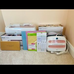 ‼️SOLD‼️Cricut maker & Cricut easy press 2